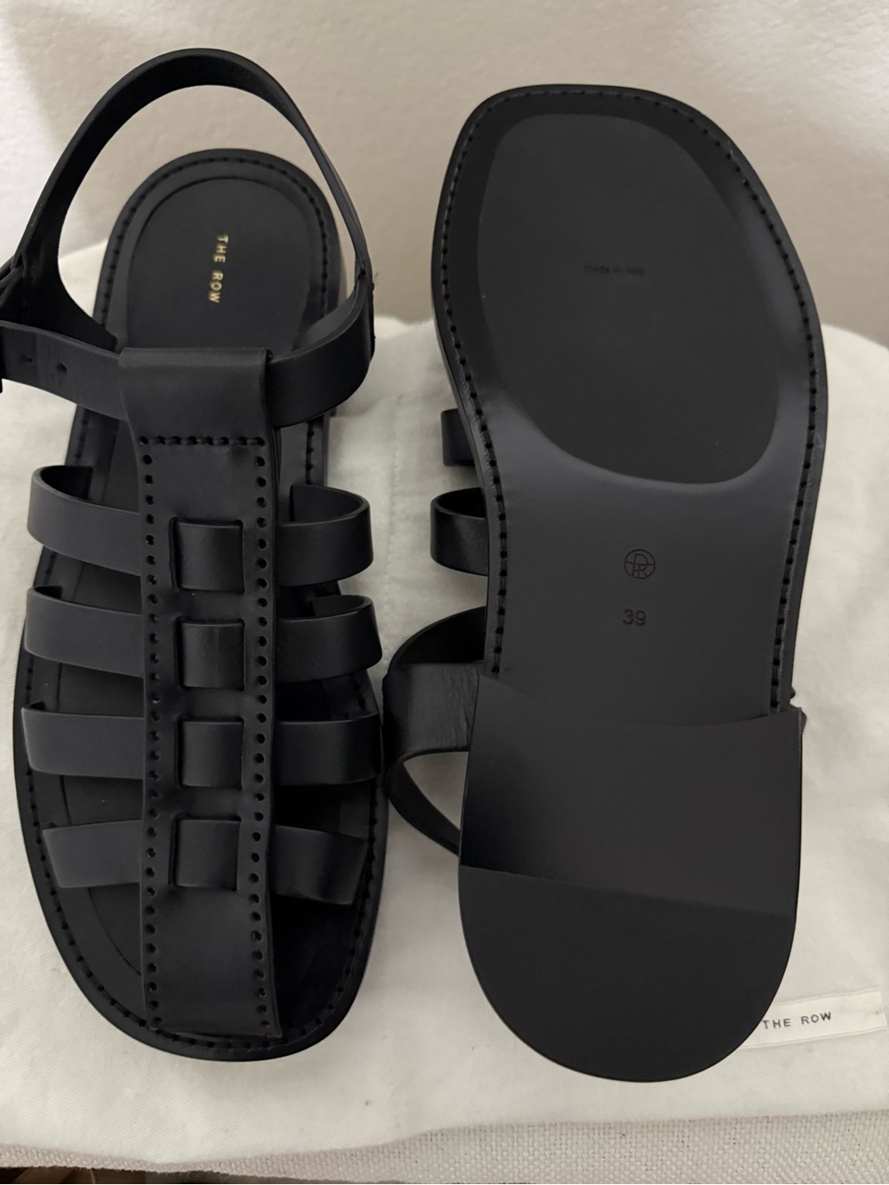 The Row Pablo Black Leather Gladiator Sandals NEW
SIZE: 39 - Picture 2 of 2